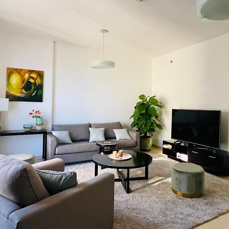 Beautiful Apartment With Amazing Sea Views Дубай Екстериор снимка
