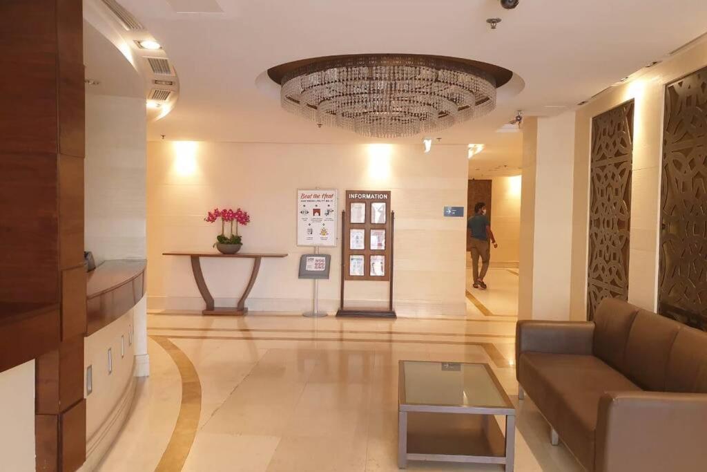 Beautiful Apartment With Amazing Sea Views Дубай Екстериор снимка