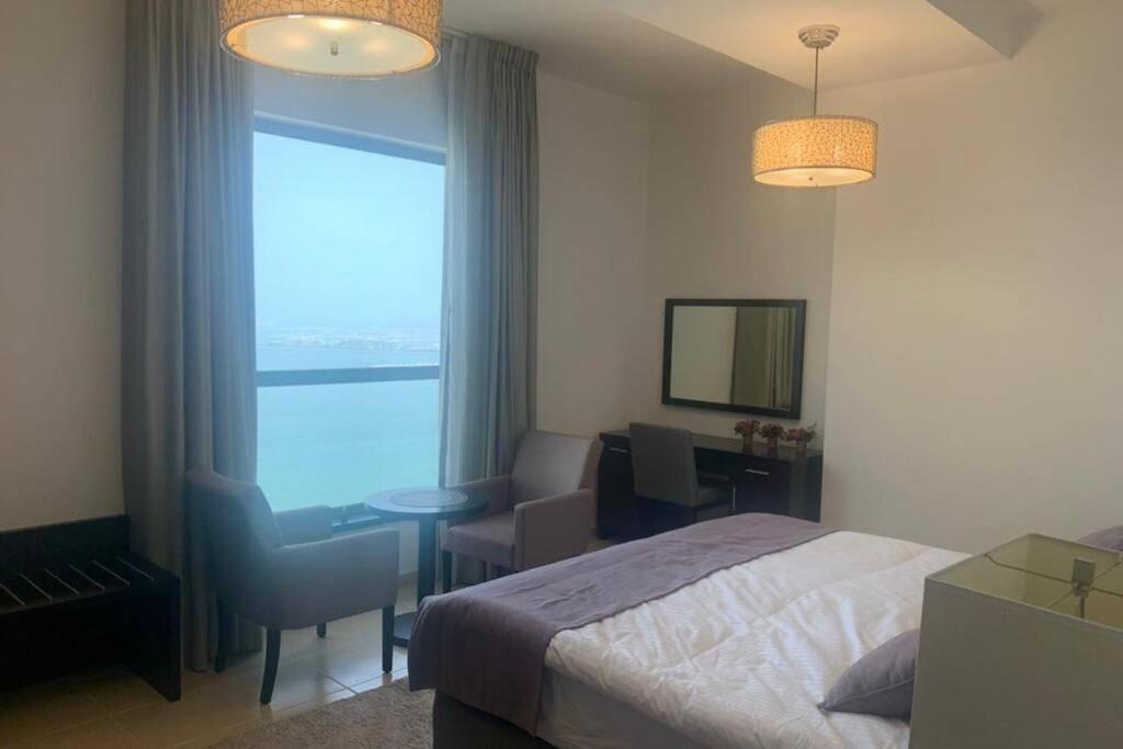 Beautiful Apartment With Amazing Sea Views Дубай Екстериор снимка