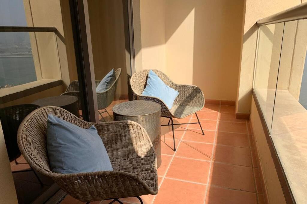 Beautiful Apartment With Amazing Sea Views Дубай Екстериор снимка