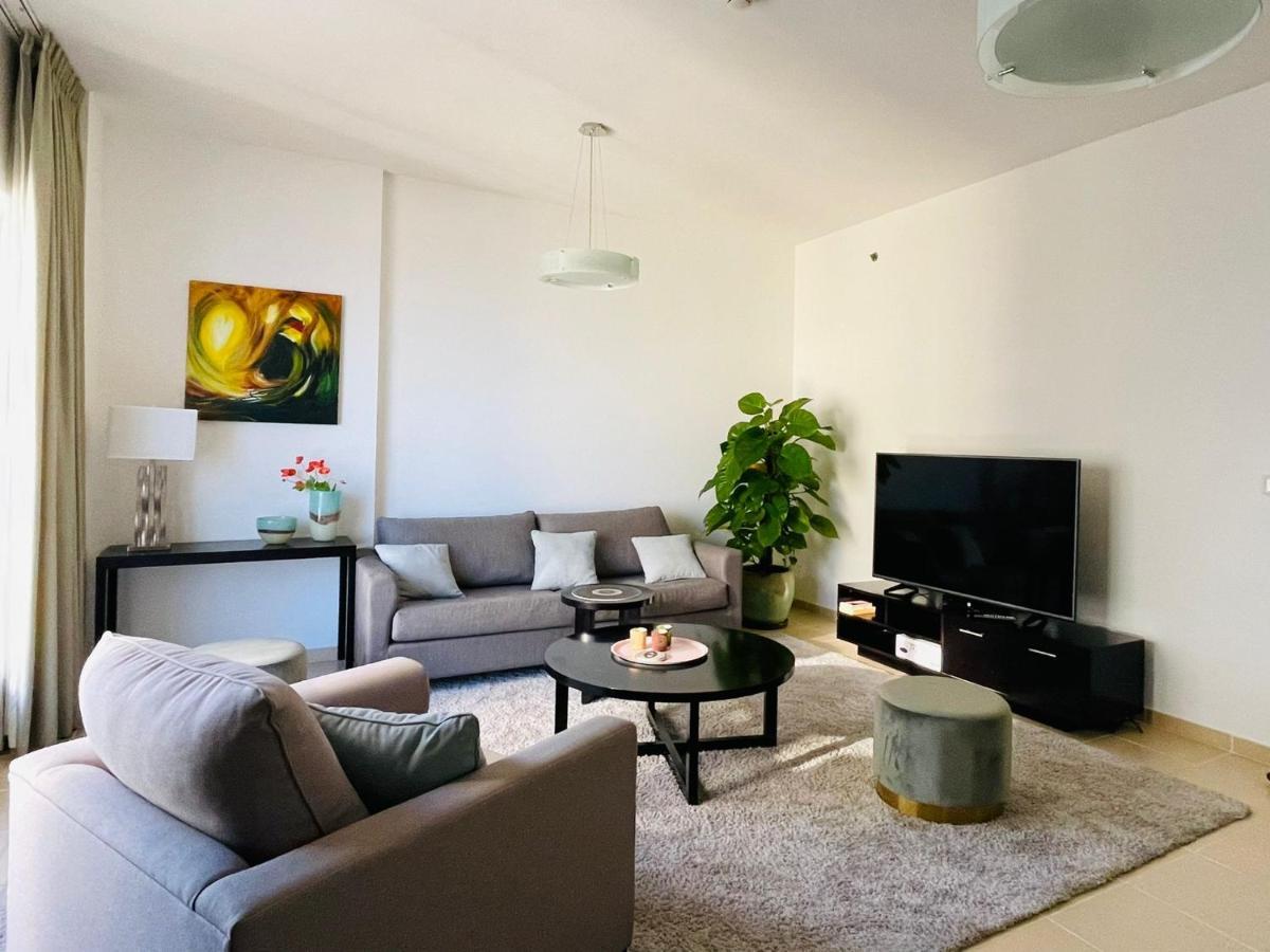 Beautiful Apartment With Amazing Sea Views Дубай Екстериор снимка