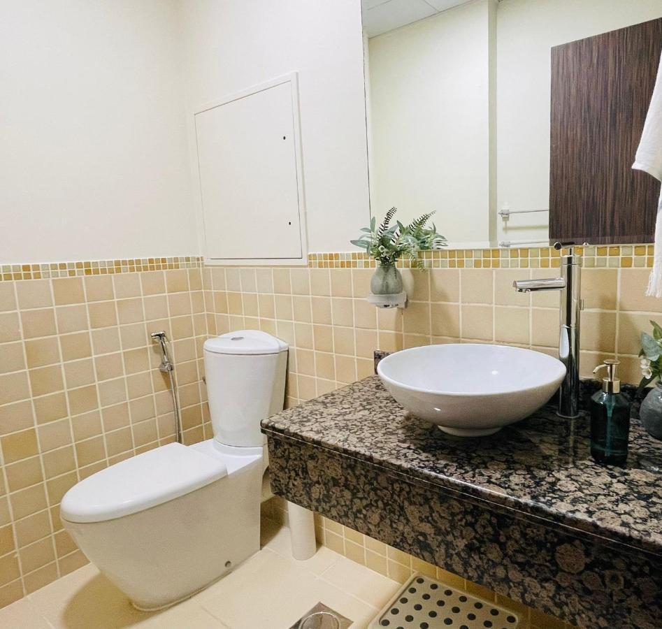 Beautiful Apartment With Amazing Sea Views Дубай Екстериор снимка